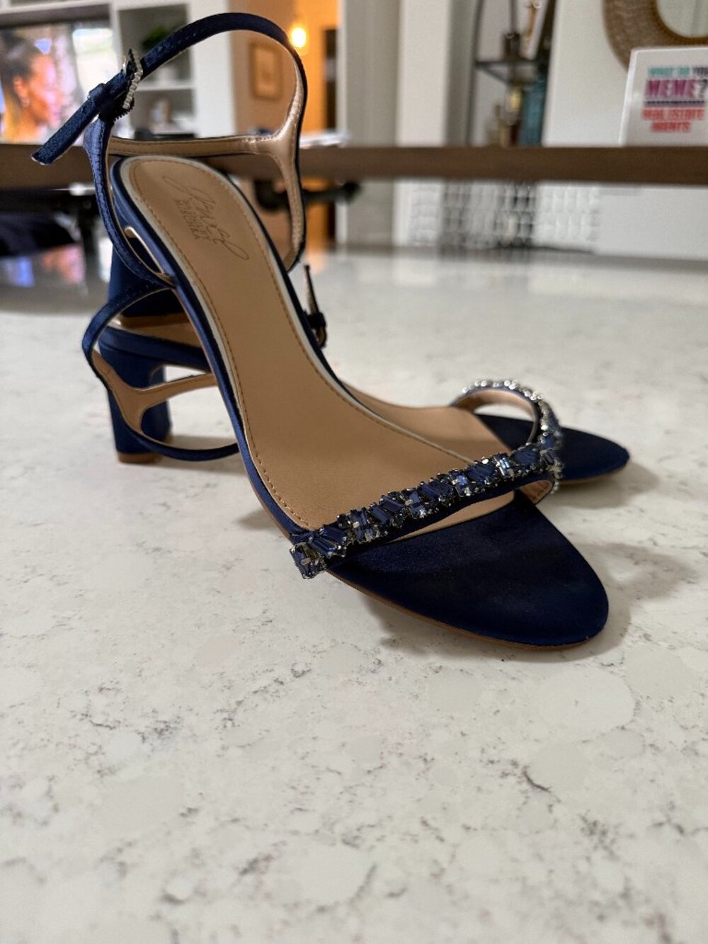 Jewel Badgley Mischka Strappy Low Block Heel Size 8